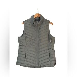 Old Navy Active Lightweight Vest